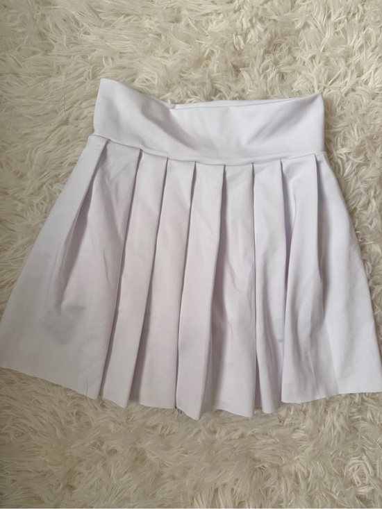 Other - White Pleated Women's Skirt